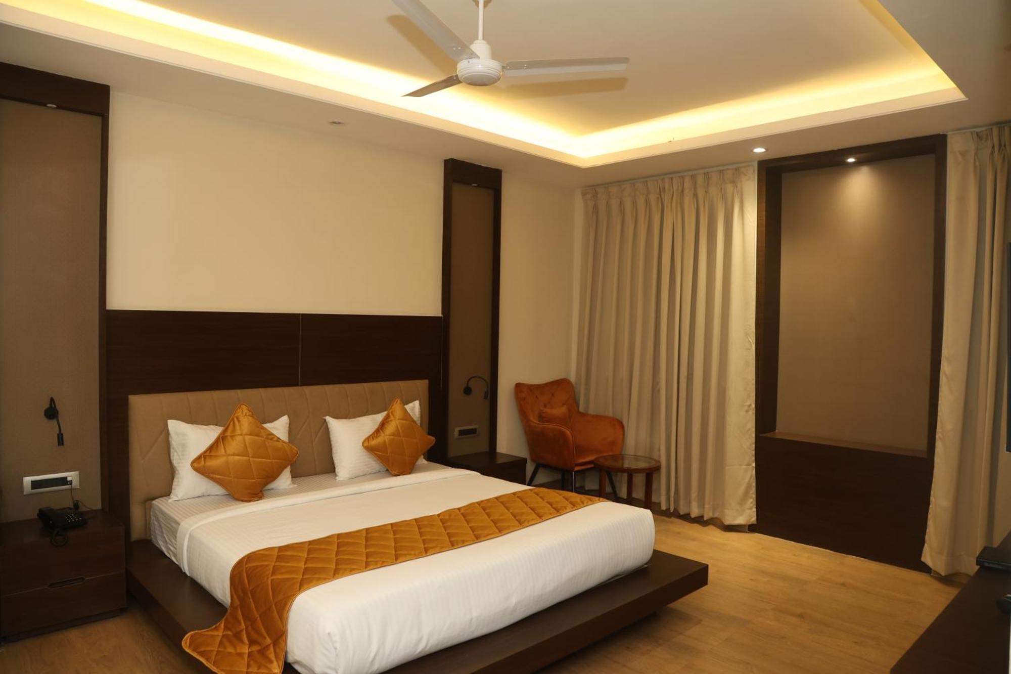 Rohika Aau-Igh Hotel Guwahati Exterior foto